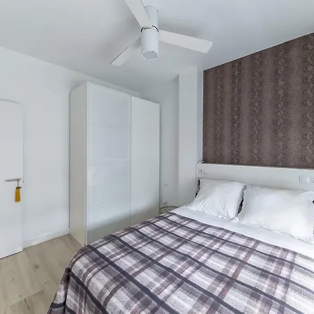 Deluxe Las Canteras With Wifi *