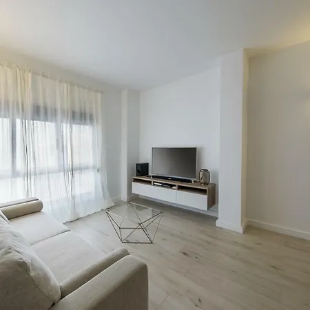 Deluxe Las Canteras With Wifi